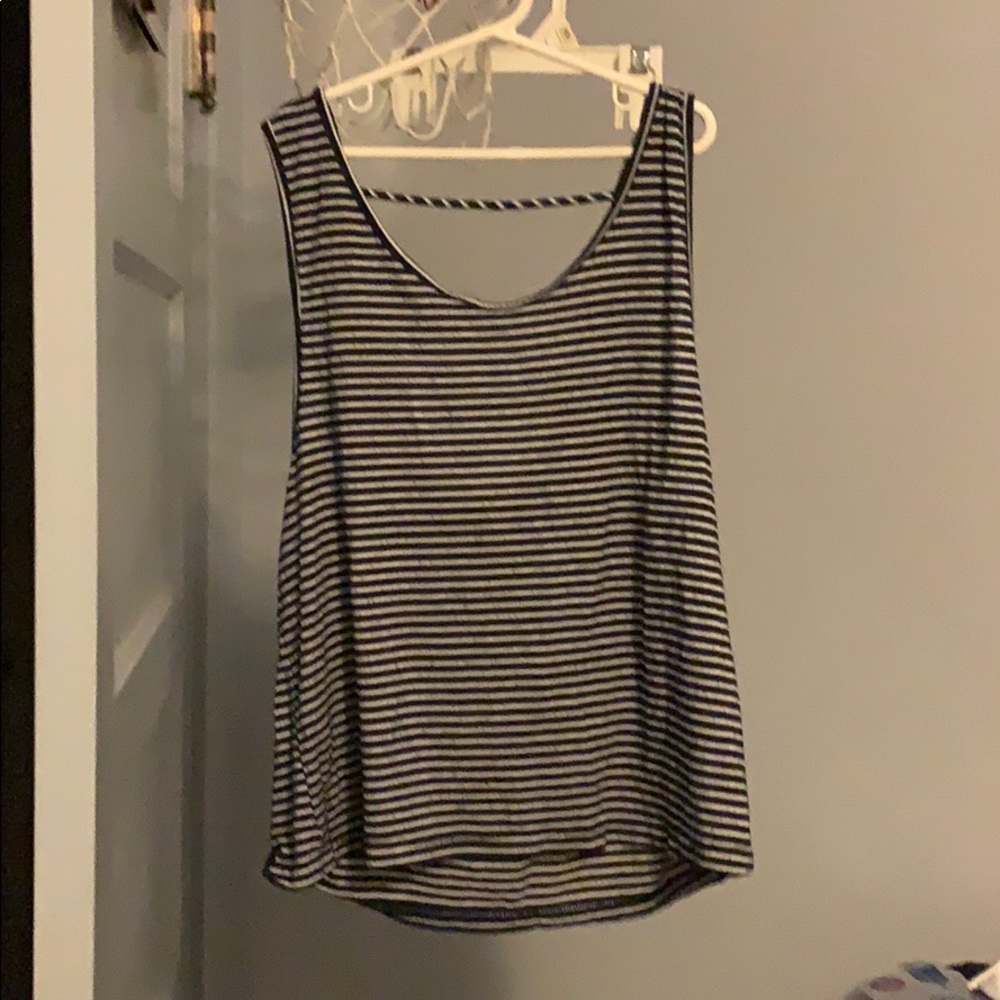 Really cute striped tang top with a open back.